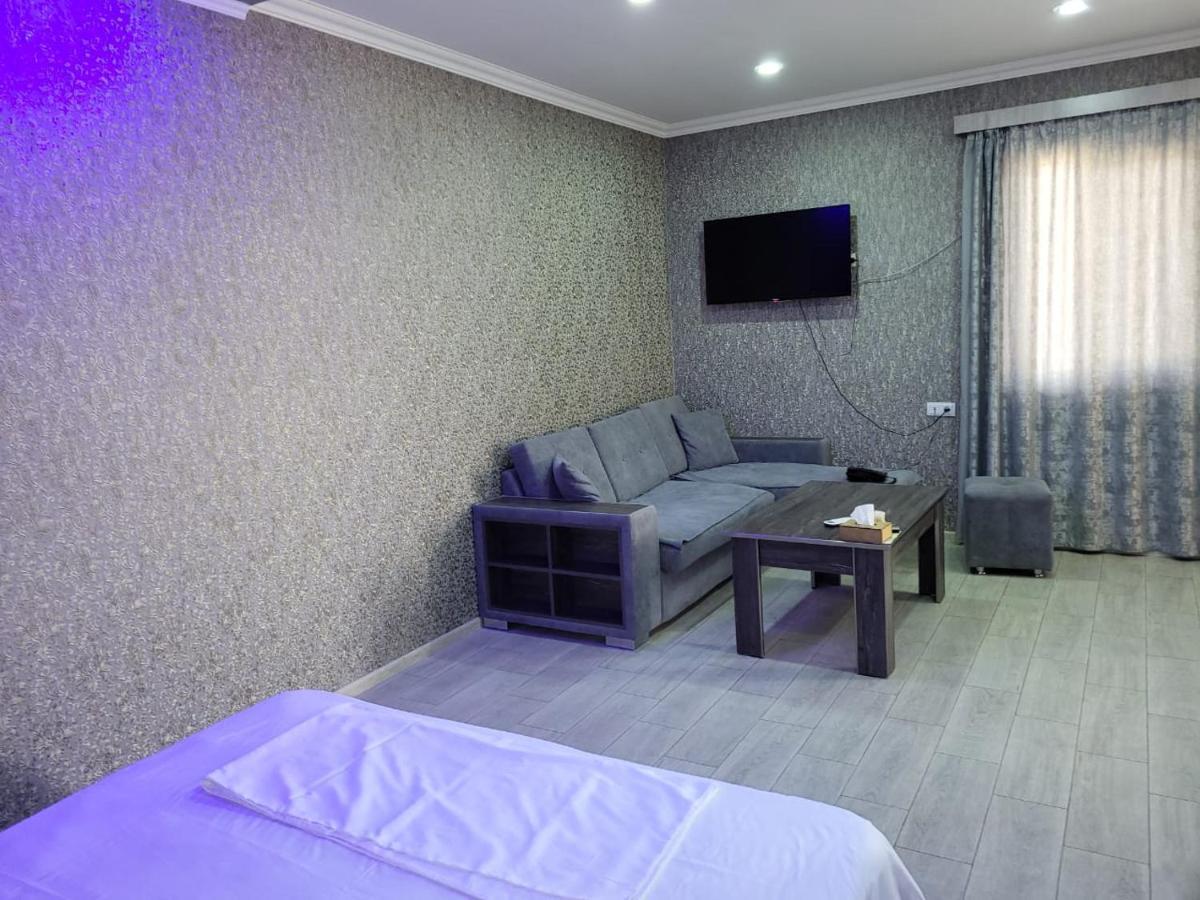 Ralina Restaurant And Hotel Davalinskiy Tsemzavod Екстериор снимка