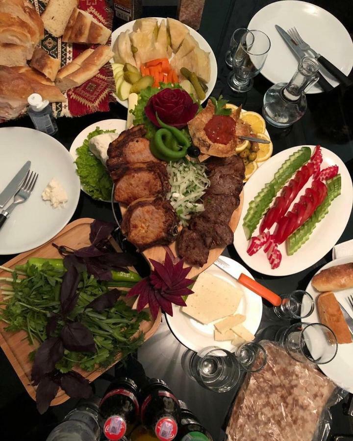 Ralina Restaurant And Hotel Davalinskiy Tsemzavod Екстериор снимка